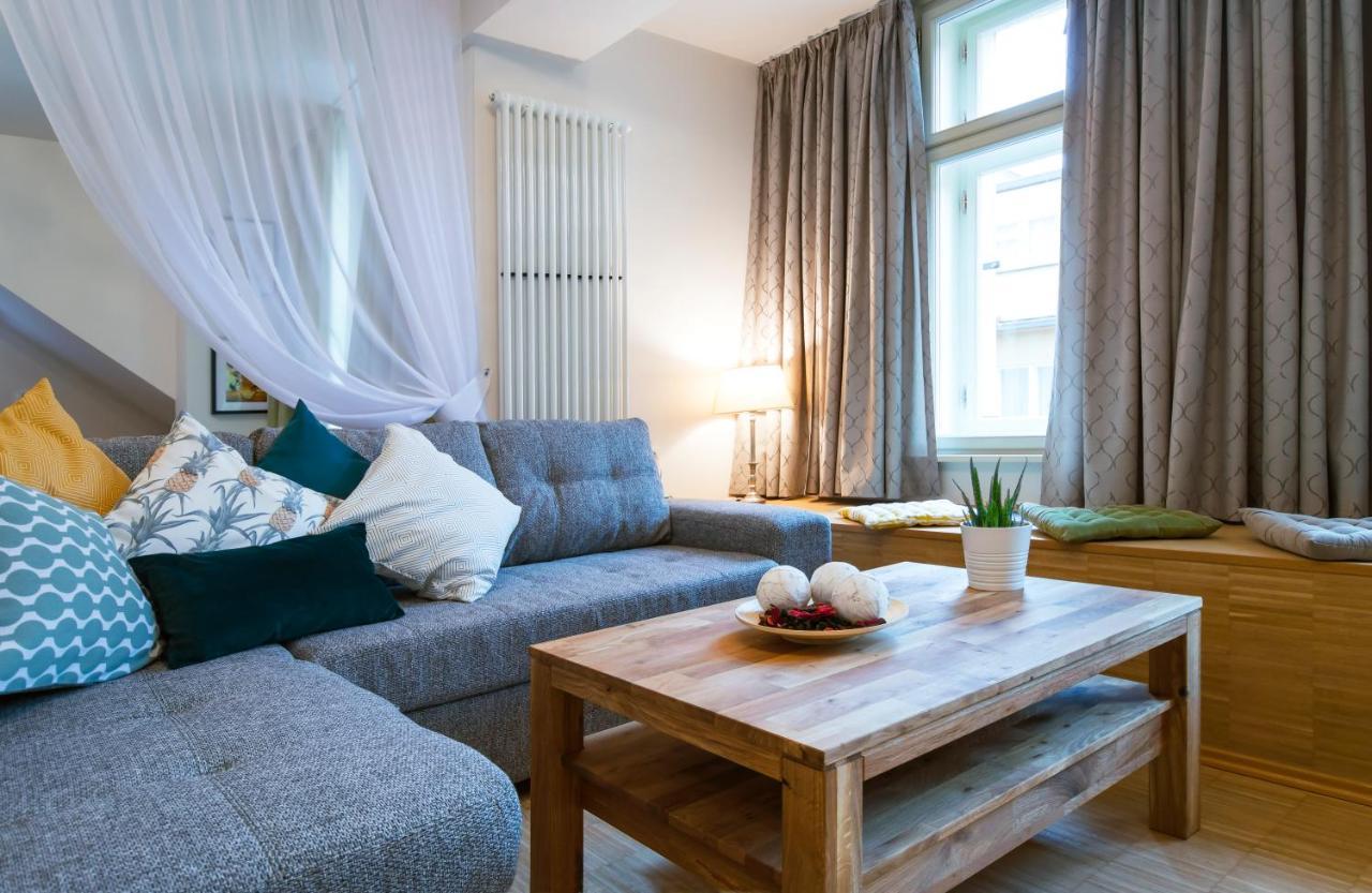 Modern Apartment Charvatova Prag Eksteriør billede