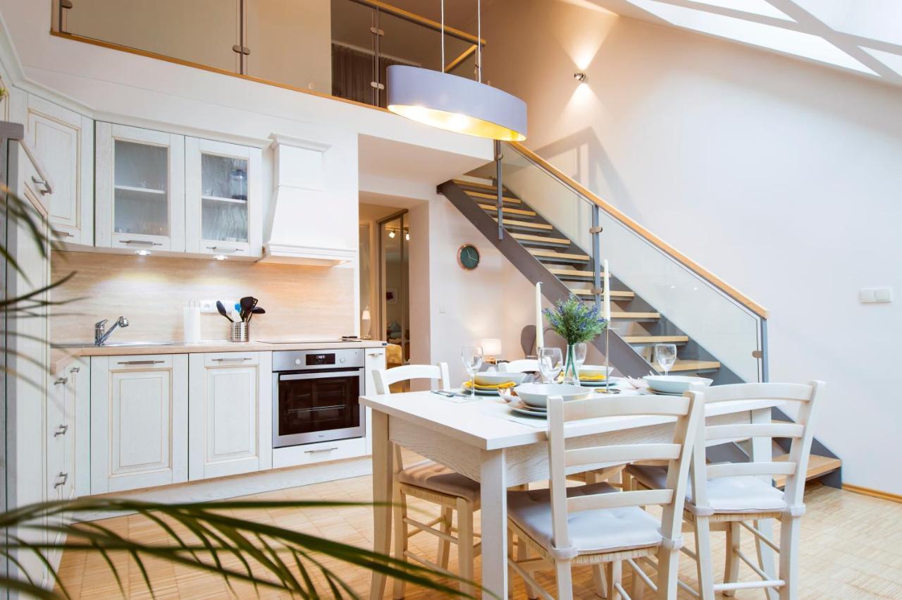 Modern Apartment Charvatova Prag Eksteriør billede